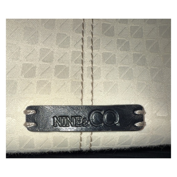 Nine & Co. - Textile and Leather Handbag - Lots of Pockets - Excellent Condition - Picture 11 of 12